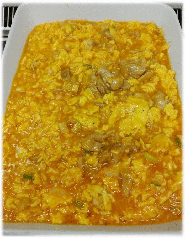 鶏と玉子のチリソース・パスタサラダ・イカとエリンギのバターソテー・鶏のクリーム煮・杏仁豆腐