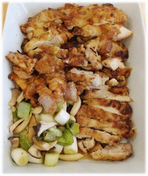照り焼きチキン・エビフライ -タルタルソース-・小松菜とベーコンの玉子炒め・ツナ＆トマトサラダ・ロールケーキ