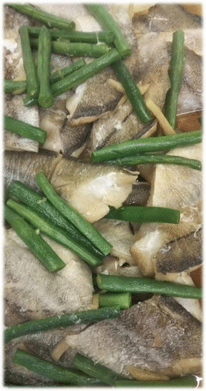 「タラの煮付け」　「肉野菜炒め」　「牛すき煮」　「ベーコンオムレツ」　「おくらのおひたし」　「グレープフルーツ」
