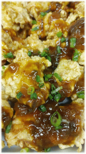 「油淋鶏（ユーリンチー）」　「回鍋肉（ホイコーロー）」　「チンゲン菜と豚肉のうま煮」　「栃尾の油揚げ」　「ポッポ焼き」　「りんご」