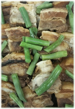 「豚の角煮」　「海老と豆腐のとろみ和え」　「白菜のうま煮」　「ナスの味噌炒め」　「柿」　「プリン」