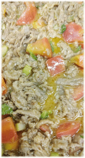 「牛肉とトマトのオイスターソース炒め」　「豚野菜キムチ」　「ホタテ風味コロッケ」　「中華サラダ」　「フルーチェ(ピーチ)」  「パンプキンマシュマロ」