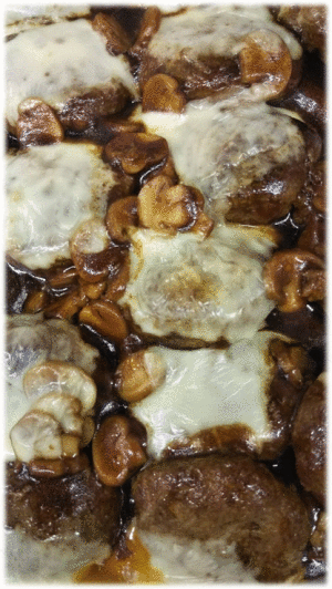 「チーズハンバーグ」　「回鍋肉(ホイコーロー)」　「カキのシチュー」  「牛カルビ焼き」　「炒り玉子」　「杏仁豆腐」　「柿」