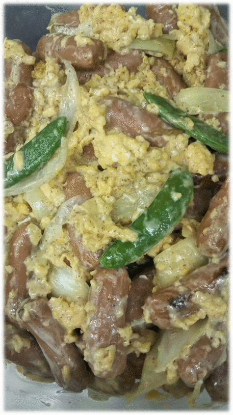 「ソーセージのマスタード風味」　「かぼちゃの煮つけ」  「豚のコチュジャン炒め」 「肉じゃが」 「イカ大根」  「オクラのおひたし」 「杏仁豆腐」 「パイン🍍」