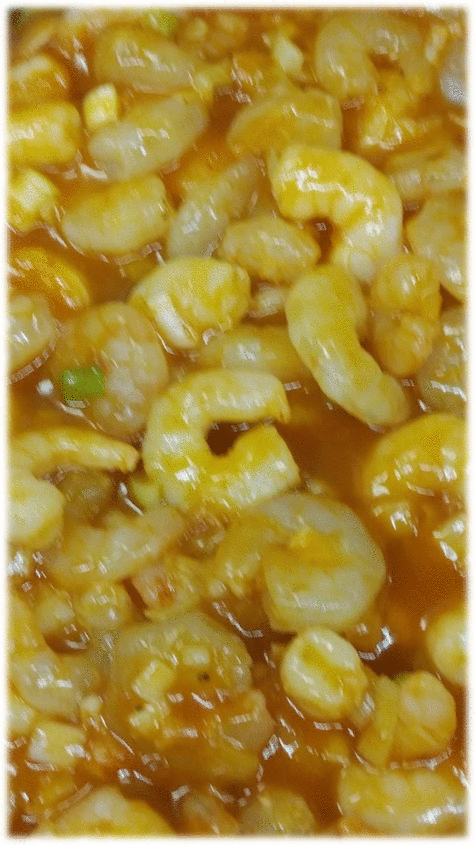 「エビチリソース」　「牛肉と野菜のプルコギ」　「鶏肉親子煮」  「ポテト玉子サラダ」　「豚とホーレン草の玉子炒め」  「カスタードバニラヨーグルト」　「カットメロン🍈」