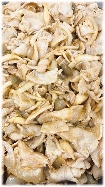 「ポークケチャップ」　「チャプチェ」  「棒棒鶏(バンバンジー)」　「トマトのロールキャベツ」  「ナスと牛肉の辛味噌炒め」　「メロン🍈」　「杏仁豆腐」