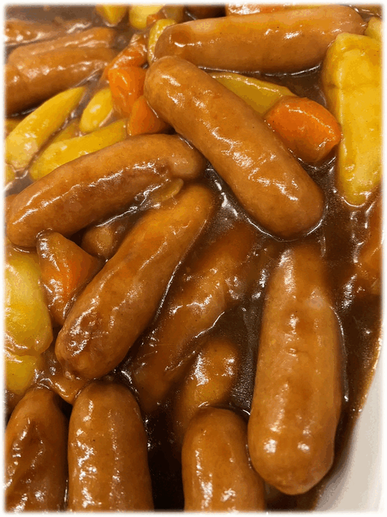「ソーセージのデミグラスソース」　「海老と根菜の煮物🦐」  「豚キムチ🌶」　「厚揚げと玉こんにゃくの煮物」  「肉団子」　「マンゴーゼリー🥭」　「バナナ🍌」