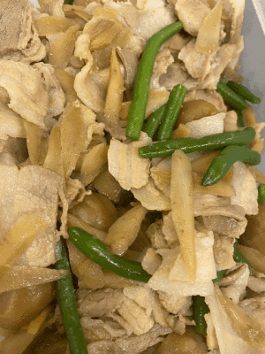 「豚肉と玉こんにゃくの煮物🐖」 「牛肉とキャベツの中華炒め🐂」 「ソーセージのデミグラスソース」 「牛肉と根菜の煮物」 「ツナポテトサラダ」 「ベリーヨーグルト」 「バナナ🍌」 「豚肉と玉こんにゃくの煮物🐖」 「牛肉とキャベツの中華炒め🐂」 「ソーセージのデミグラスソース」 「牛肉と根菜の煮物」 「ツナポテトサラダ」 「ベリーヨーグルト」 「バナナ🍌」