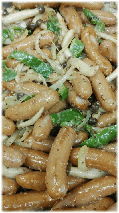 「ウインナーマスタード炒め」　「ロールキャベツ トマト煮🍅」　「ご当地グルメ イタリアン」　「プルコギ」　「エビマヨ🦐」　「ふる里の味 笹団子🍃」　「パイナップル🍍」　「フルーチェ」