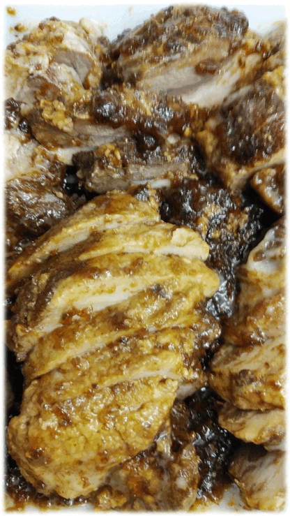 「やわらか 煮豚🍖」　「ハロウィン🎃グラタン(ウインナー)」　「チキン竜田揚げ🍗＆チキンカツ(チーズin🧀)」　「豚の四川風🌶」　「ボリューム満点！ 栃尾の油揚げ」　「バニラヨーグルト🥛」　「ふる里の味 笹団子🍃」　「ぶどう(皮ごとうまい)🍇」