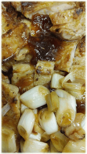 「照焼チキン🍗」　「ボリューム満点！ 栃尾の油揚げ(みそ味)」　「ハッシュドビーフ🐂」　「肉野菜中華炒め🍖🥬」　「オクラおひたし」　「ピーチゼリー🍑」　「ぶどう🍇」