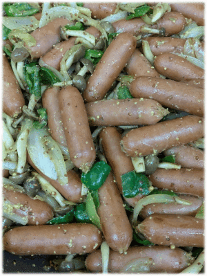 「ウインナーと野菜のマスタード炒め」　「牛肉のスキ煮🐂」　「チキン竜田揚🍗」　「パスタ・ハムサラダ🥗」　「エビフライ🍤」　「バナナ🍌」　「プリン🍮」