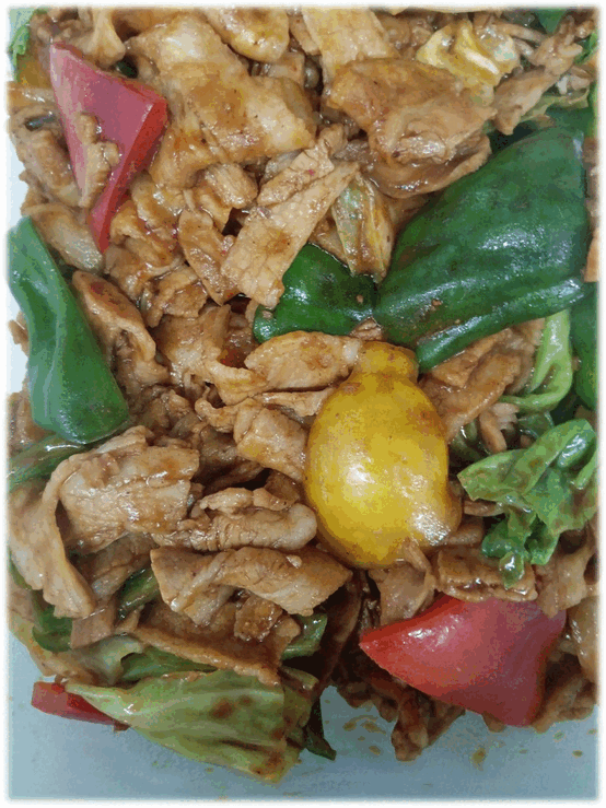 「回鍋肉(ホイコーロー)🍖」　「牛カルビ焼き🥩」　「魚介のアヒージョ🦐🦑🥦」　「あったか おでん🍢」　「キャロットラペ🥕」　「苺ヨーグルト🍓🥛」　「新潟お祭り屋台🏮の定番お菓子 ポッポ焼き」　「パイン🍍」
