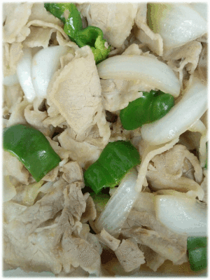 「ポークジンジャー🐖」　「海老と茄子の旨辛ネギダレ🦐🍆」　「牛カルビ焼き🐂」　「ボリューム満点！ 栃尾油揚げの煮物」　「ポテトサラダ🥔🥗」　「春の香り ふきのとう味噌」　「新潟お祭り屋台🏮の定番お菓子 ポッポ焼き」　「新潟苺 越後姫🍓」　「プリン🍮」