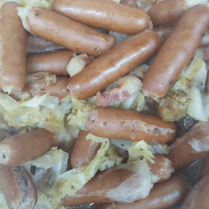 「シュークルート」　「ヤンニョムポーク🍖」  「チャプチェ」　「魚介のクリーム煮 」　「杏仁豆腐🥛」 　「ボリューム満点！栃尾の油揚げ」　「ブドウ🍇」