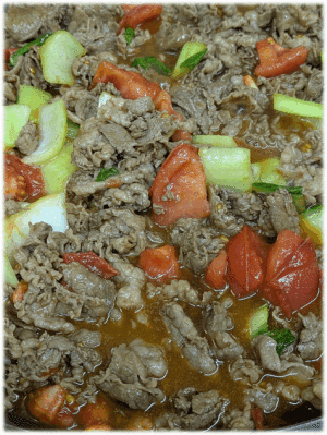 「牛肉トマトのオイスターソース風味🐂🍅」「エビチリ🦐」「キクラゲ玉子炒め」「ボイルウインナー」「オクラおひたし」「パイナップル🍍」「桜杏仁豆腐🌸」 「牛肉トマトのオイスターソース風味🐂🍅」「エビチリ🦐」「キクラゲ玉子炒め」「ボイルウインナー」「オクラおひたし」「パイナップル🍍」「桜杏仁豆腐🌸」