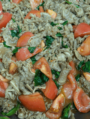 「牛肉トマトの牡蠣油炒め🐂🍅」 「ふわ玉キノコ🍄🍳」  「新潟名物　たれカツ」 「ツナ＆マカロニサラダ🥗」  「里山の春🌼ふきのとう味噌」 「中華肉団子🍖」  「新潟屋台🏮の味　ポッポ焼き」 「ぶどう🍇」 「フルーチェ🥭🥛」