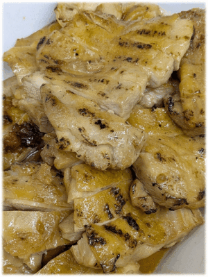 「照焼チキン🍗」　「やわらか 煮豚🍖」　「牛肉と白菜の焼肉風🐂🥬」　「ウインナーソテー🌭」　「マカロニサラダ🥗」　「草(よもぎ)大福餅🍃」　「りんご🍎」　「プリン🍮」