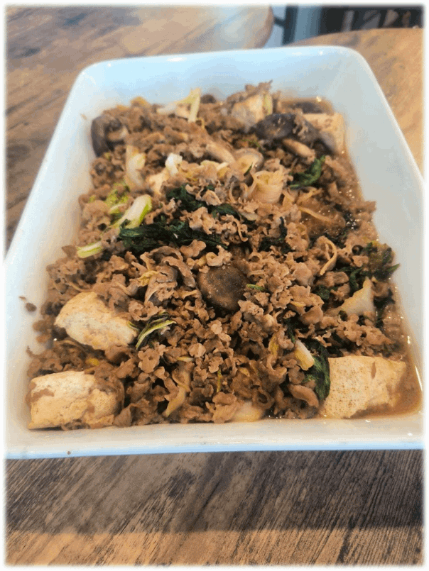 「牛すき煮🐂」　「豚生姜焼き🥓」　「煮込みハンバーグ！」　「ひんやり ミニそうめん🍜」　「ツナ＆マカロニサラダ🥗」　「パイナップル🍍」　「杏仁豆腐🥛」