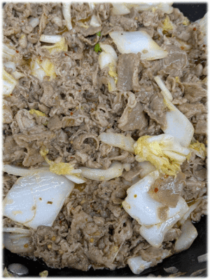 「牛肉と白菜の焼肉炒め🐂🥬」「麻婆豆腐🍲」「海老マヨネーズ🦐」「中華肉団子🍖」「マカロニサラダ🥗」「バナナ🍌」「ロールケーキ🍰」「プリン🍮」 「牛肉と白菜の焼肉炒め🐂🥬」「麻婆豆腐🍲」「海老マヨネーズ🦐」「中華肉団子🍖」「マカロニサラダ🥗」「バナナ🍌」「ロールケーキ🍰」「プリン🍮」